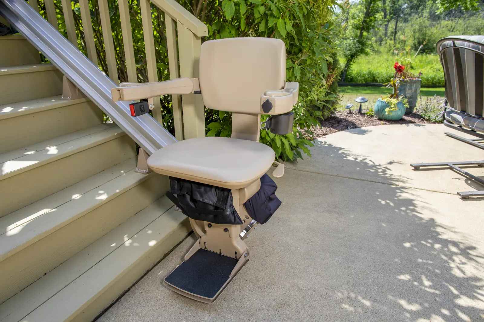 Bruno Elite SRE-2010E Outdoor Straight Stairlift